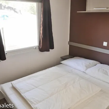 Greenchalets Sur Argens Camping *