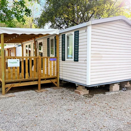Greenchalets Sur Argens Campeggio *