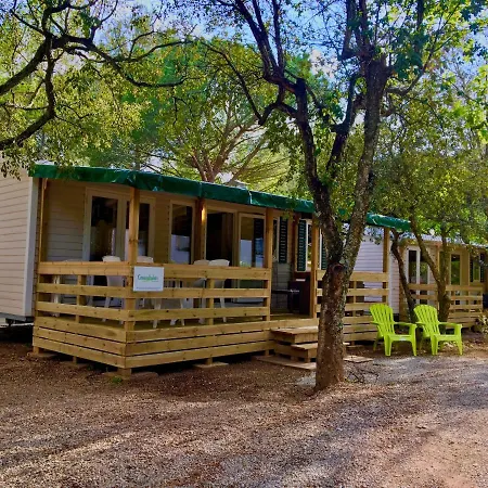 Greenchalets Sur Argens 캠프장 *
