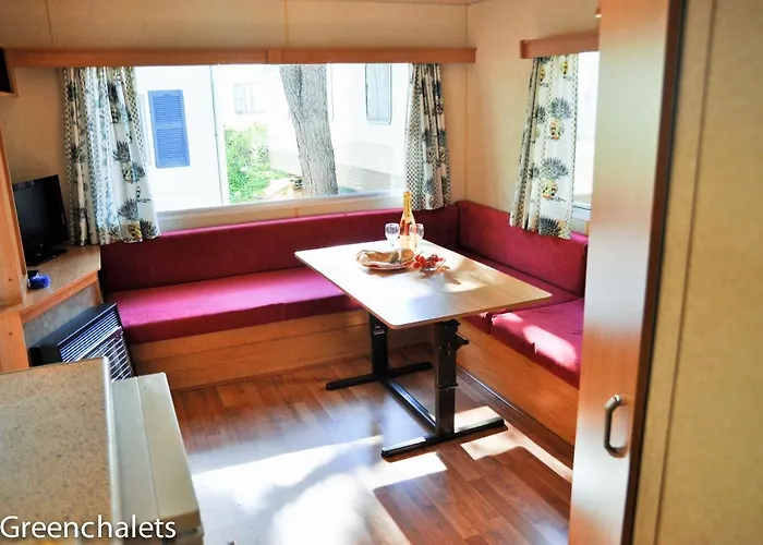 Greenchalets Sur Argens * 로크부른수르알젠스