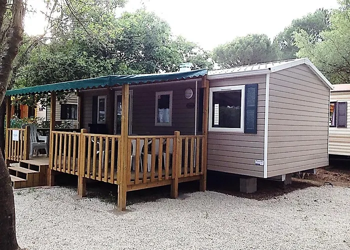 캠프장 Greenchalets Sur Argens 로크부른수르알젠스