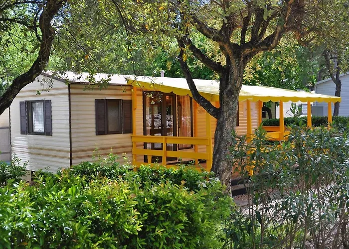 캠프장 Greenchalets Sur Argens 로크부른수르알젠스