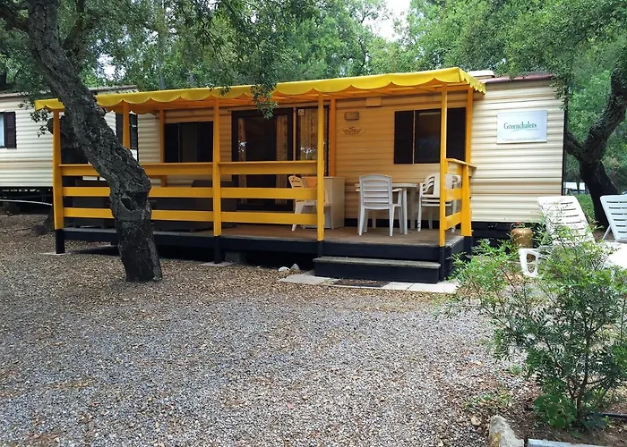 Greenchalets Sur Argens Camping *