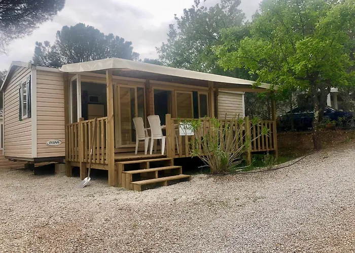 캠프장 Greenchalets Sur Argens *